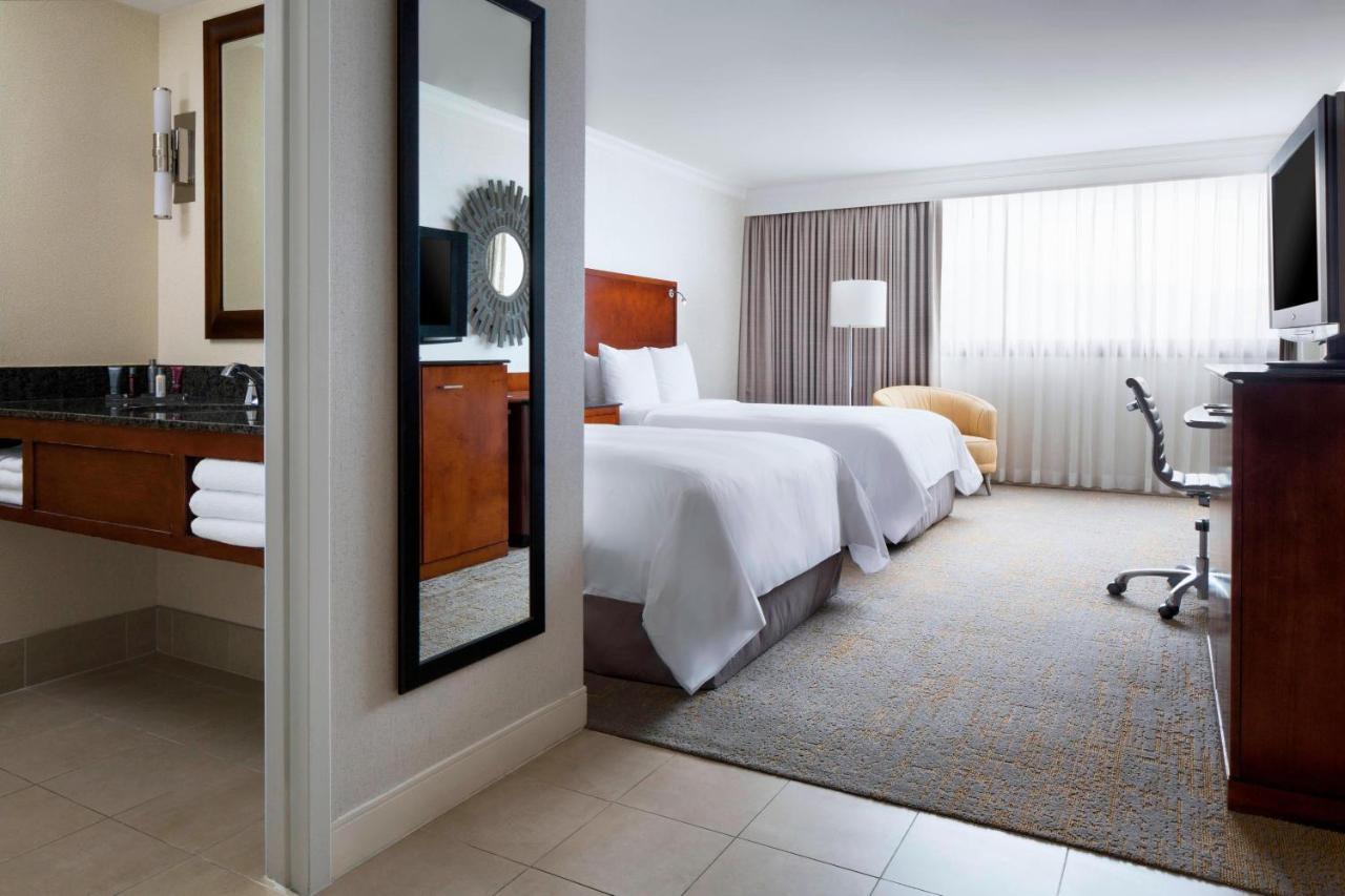 Los Angeles Marriott Burbank Airport Exterior photo