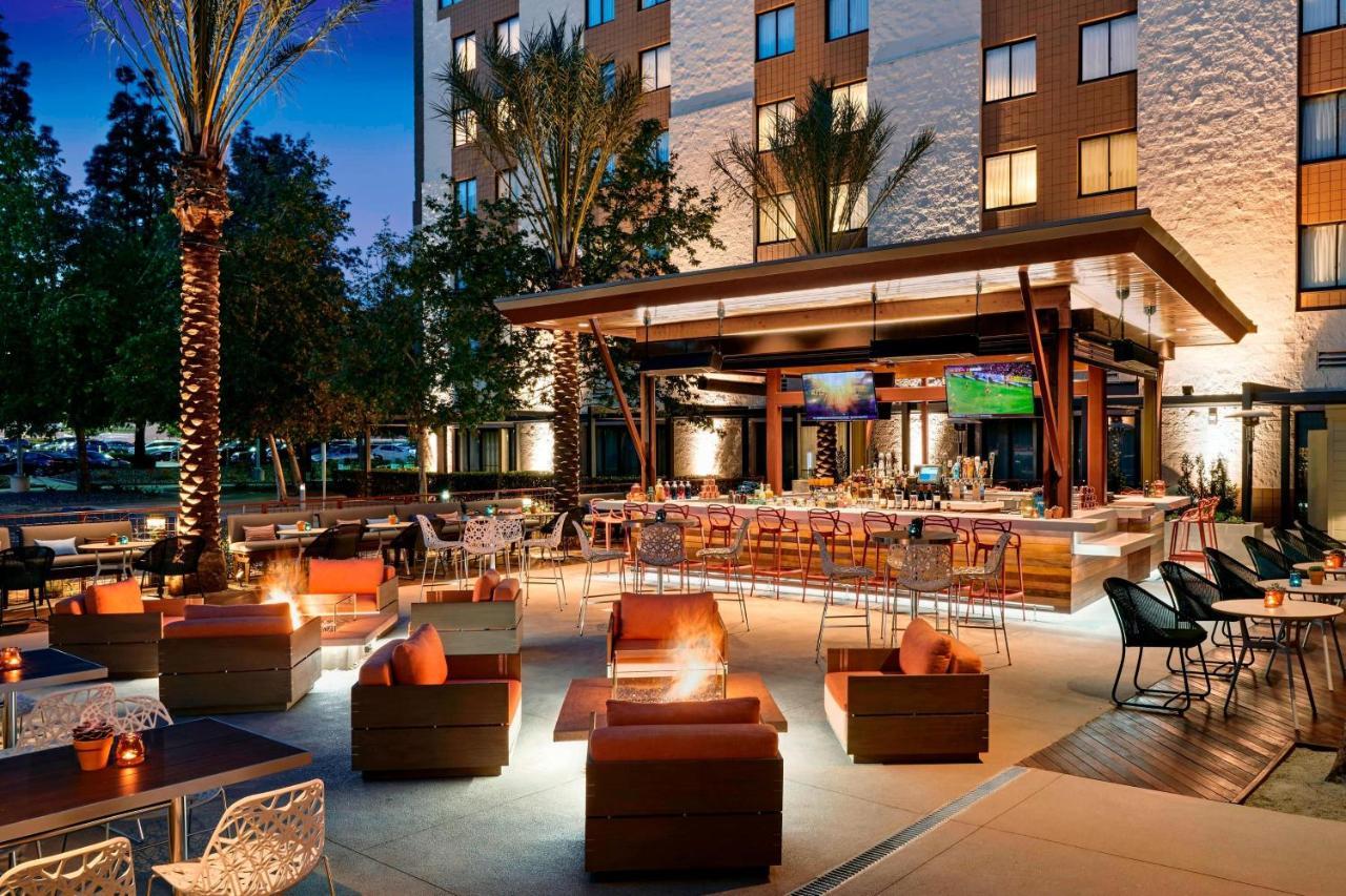 Los Angeles Marriott Burbank Airport Exterior photo