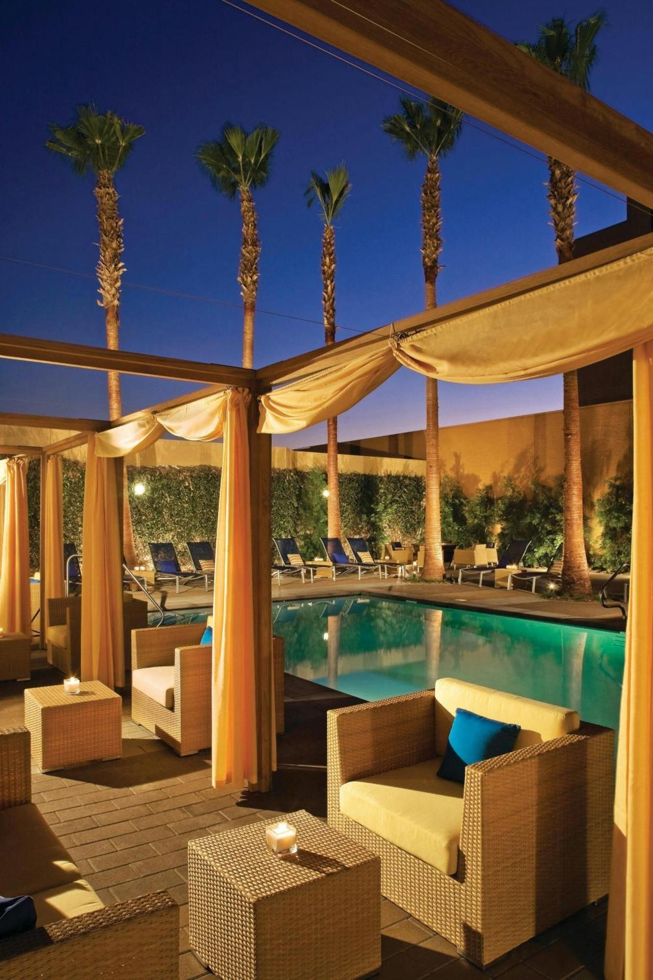 Los Angeles Marriott Burbank Airport Exterior photo